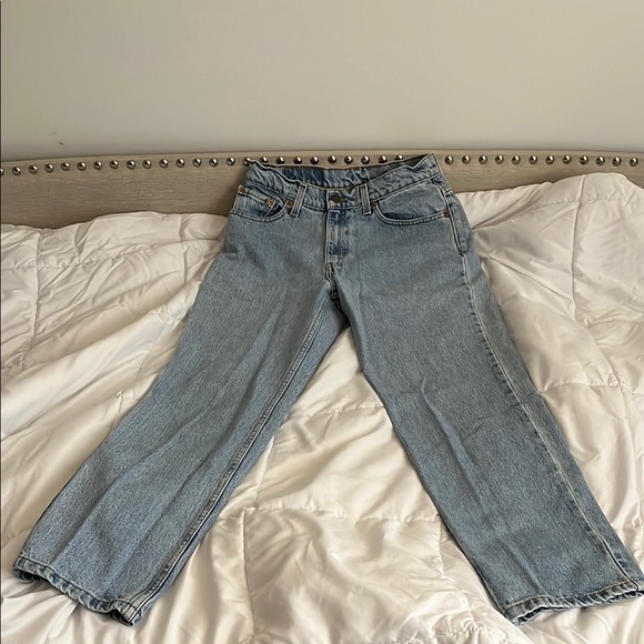 Levi's Red Tab Light Blue Women’s Straight Leg Jeans - Slim Fit - Picture 3 of 9